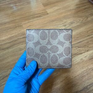 Coach Tan Signature Men’s Wallet